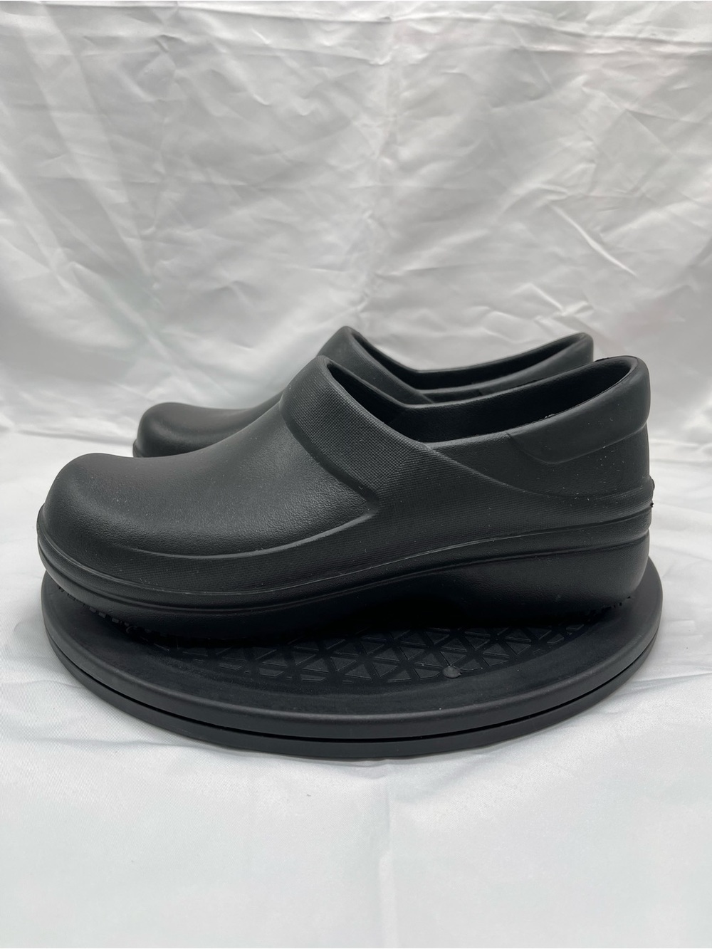 Crocs Neria Pro ll Clogs Black Slip On Resistant Work Shoes Women Size 8
